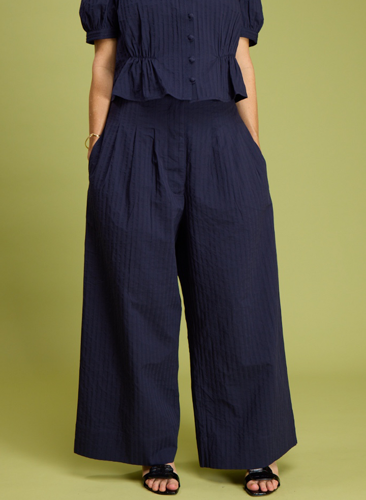 Pleated LAMA Pant