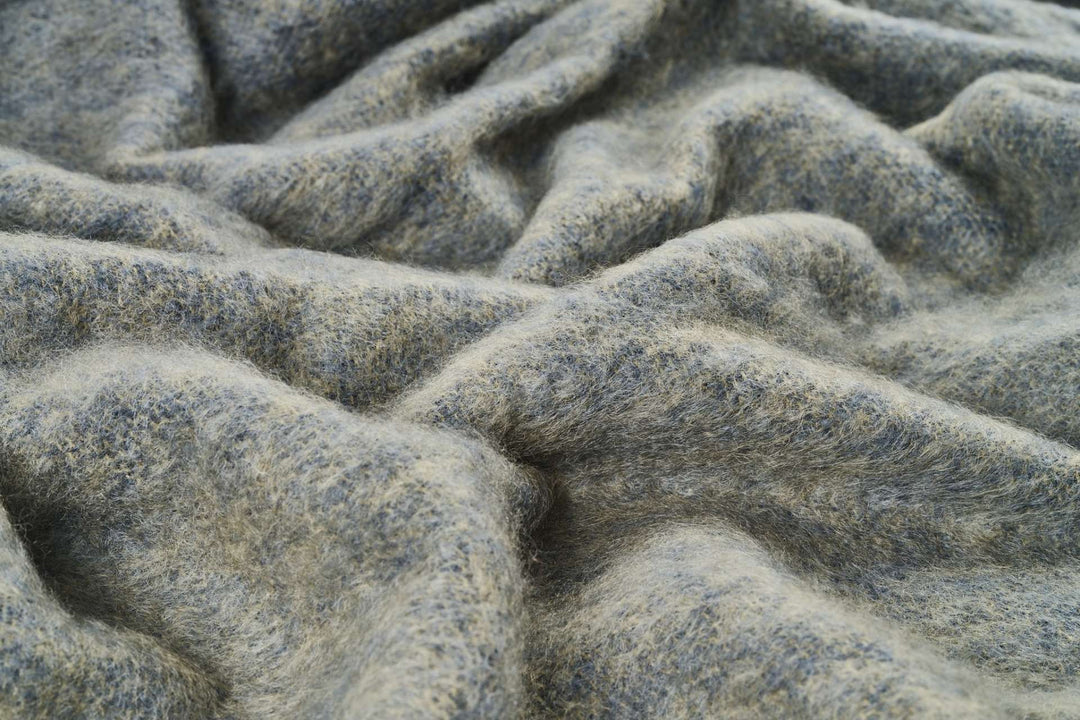 Mohair CLASH Throw